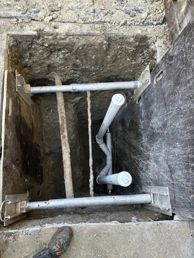 Experienced plumber completing Drain Cleaning work in Argyle